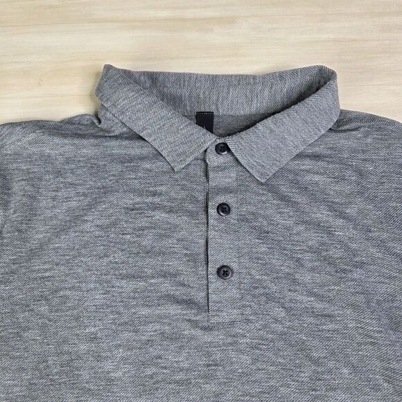 Lululemon Performance Polo Men’s Size Large Gray Knit Tech Short Sleeve Golf - Picture 5 of 6
